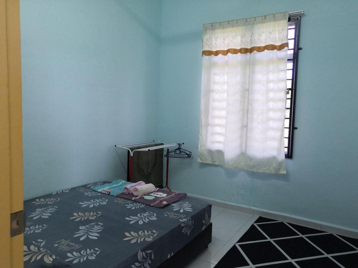 Ummi'S Homestay Besut Kampung Kuala Besut Ngoại thất bức ảnh