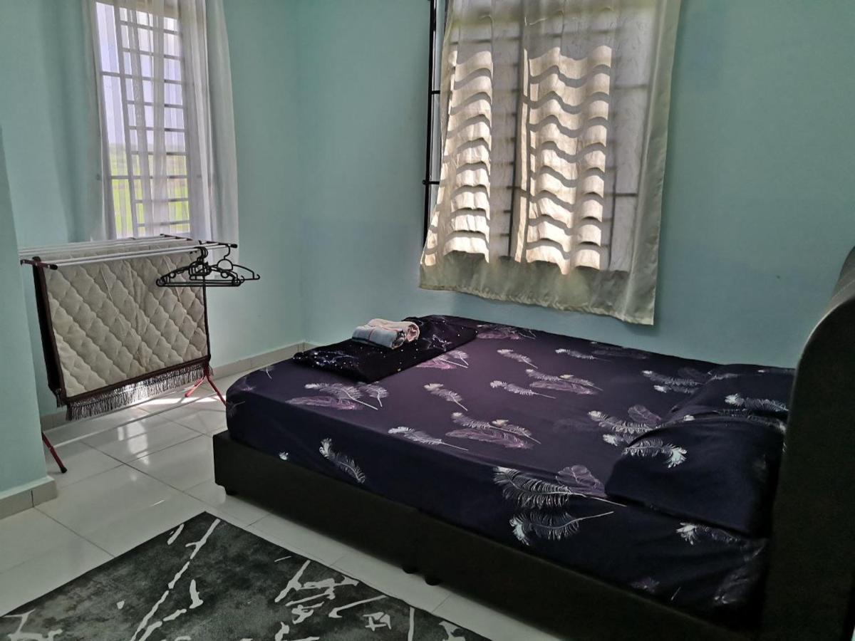 Ummi'S Homestay Besut Kampung Kuala Besut Ngoại thất bức ảnh