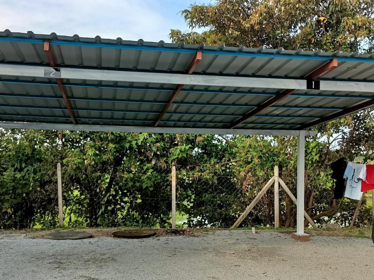 Ummi'S Homestay Besut Kampung Kuala Besut Ngoại thất bức ảnh